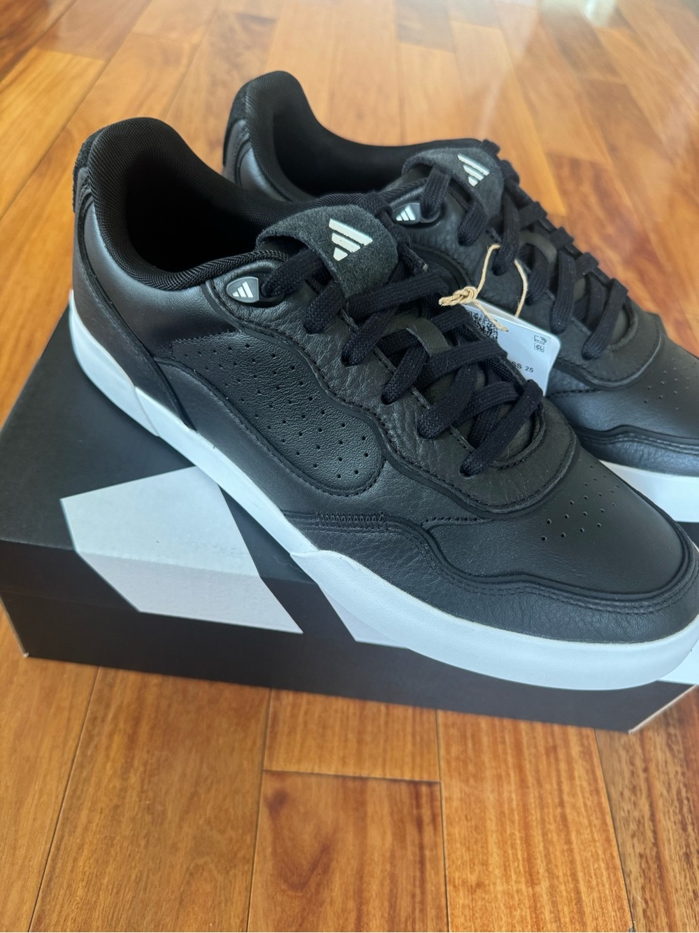 Adidas Men's Retrocross 25 Golf Shoes - Picture 3 of 9